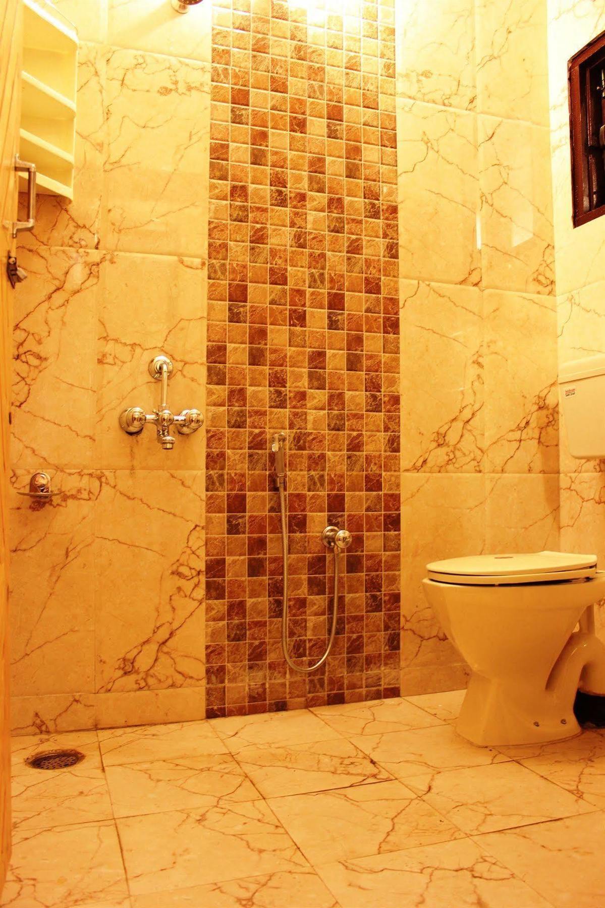 Hotel Walisons Resorts Srīnagar Dış mekan fotoğraf