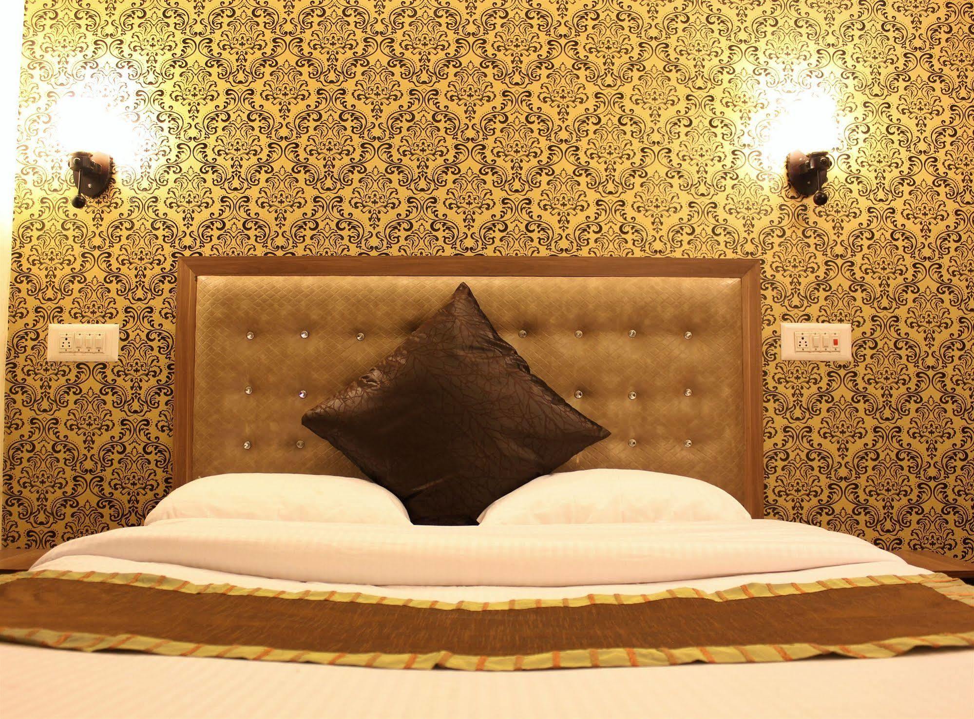 Hotel Walisons Resorts Srīnagar Dış mekan fotoğraf