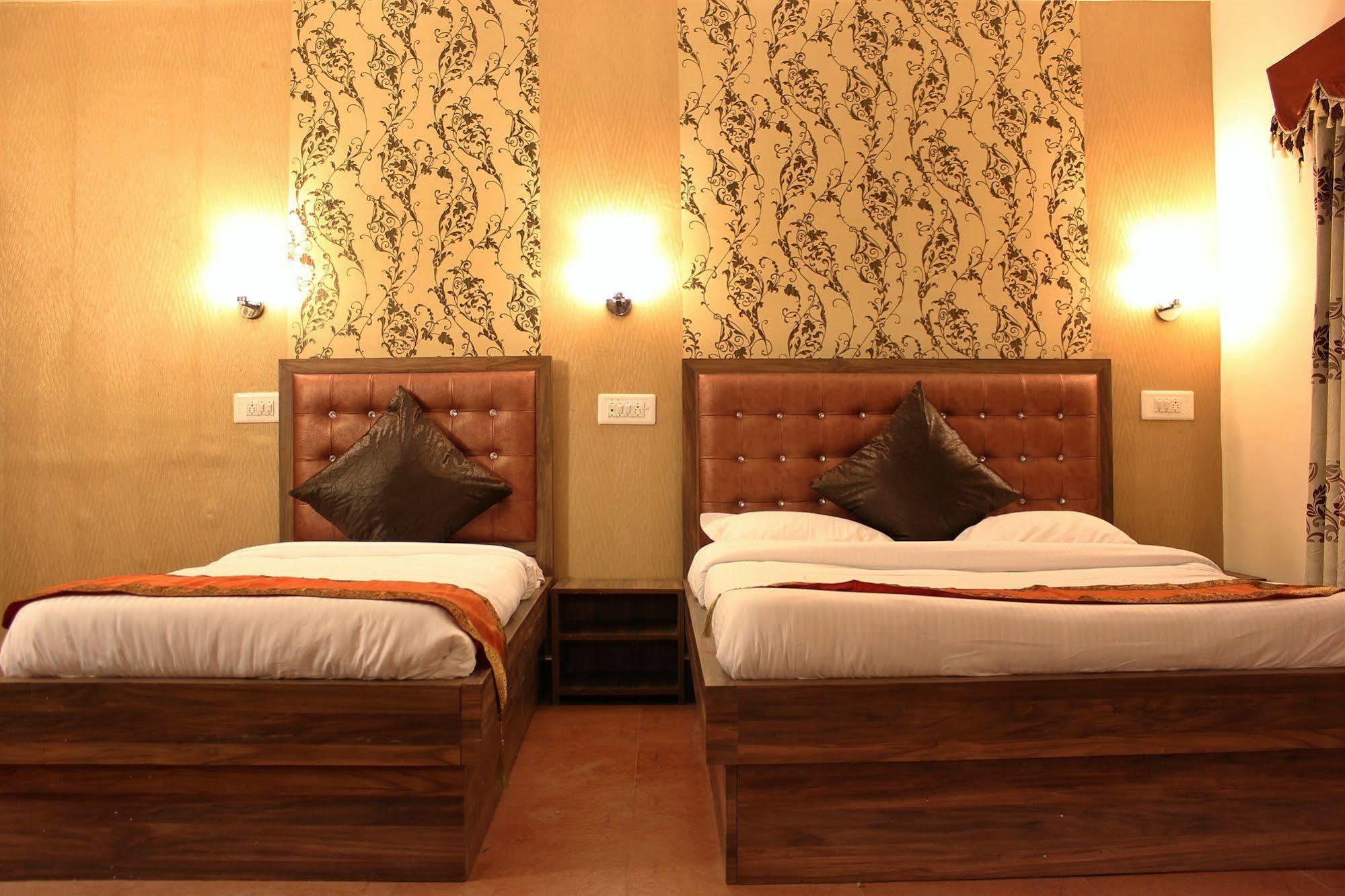Hotel Walisons Resorts Srīnagar Dış mekan fotoğraf